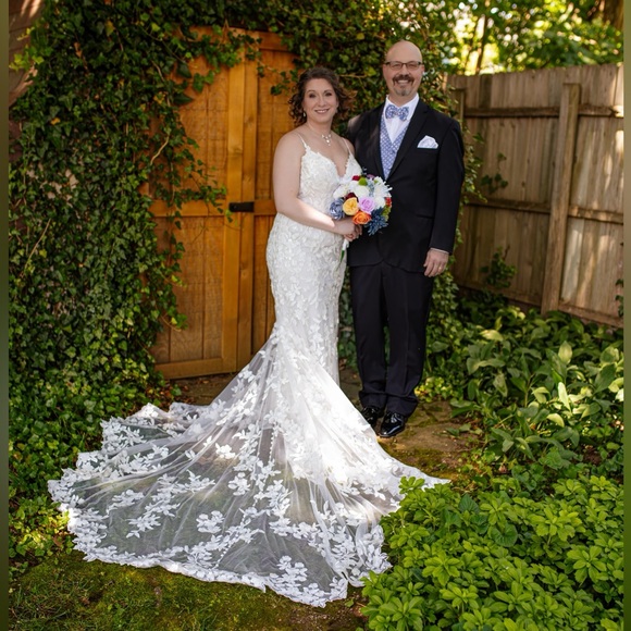 Meet your Posher, Jen - Picture 2 of 7